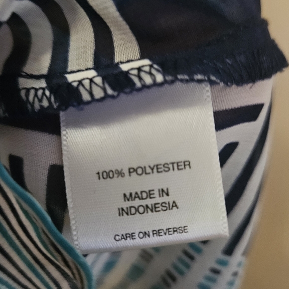 New York And Company Women's Size S Sheer Button Down Shirt - Picture 4 of 4